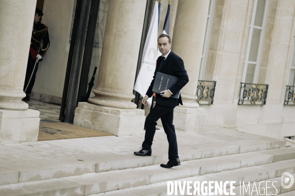 1er conseil des ministres du gouvernement Attal.