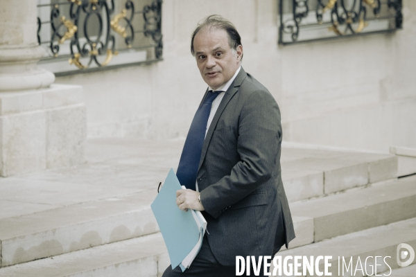 1er conseil des ministres du gouvernement Attal.