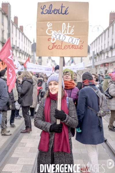 Manifestation contre la loi immigration à Tours le 14.01.2024