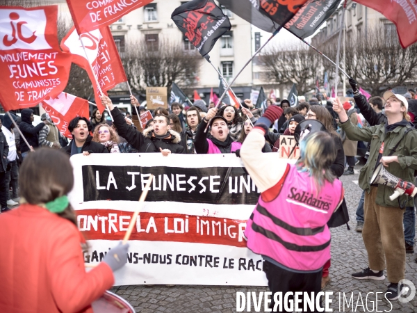 Manifestation contre la loi immigration à Tours le 14.01.2024