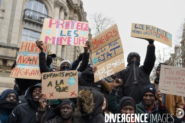 Manifestation contre la loi immigration - Lille