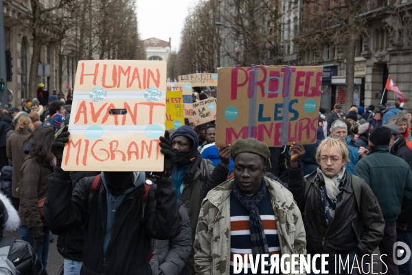 Manifestation contre la loi immigration - Lille