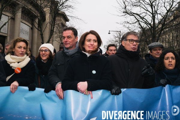 Non a la loi asile immigration.
