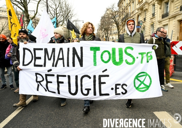 LOI IMMIGRATION. Manifestation parisienne du 21/01/2024