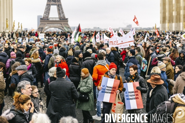 Manifestation contre la loi immigration