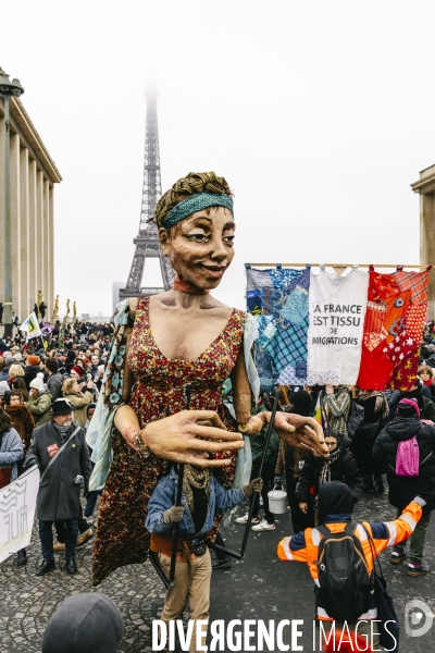 Manifestation contre la loi immigration
