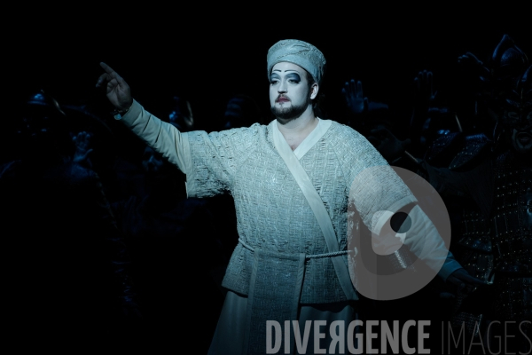TURANDOT / Giacomo Puccini / Robert Wilson