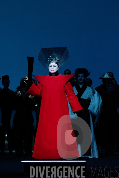 TURANDOT / Giacomo Puccini / Robert Wilson