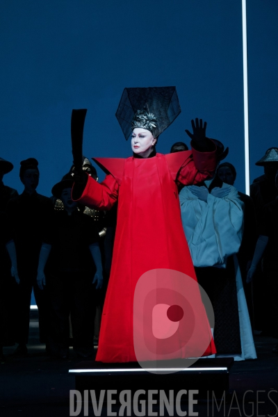TURANDOT / Giacomo Puccini / Robert Wilson