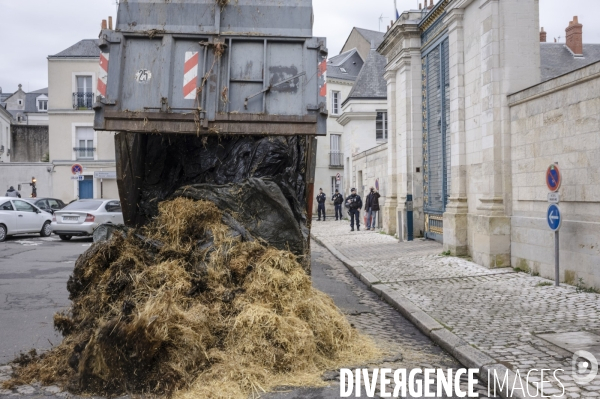 Rassemblement des agriculteurs de la Coordination Rurale à Tours