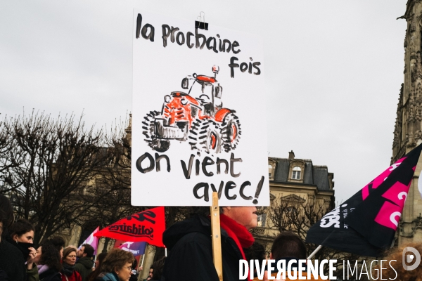 Rassemblement contre la loi asile immigration