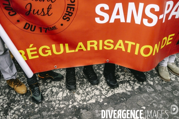 Conseil constitutionnel : Rassemblement d opposants à la loi immigration