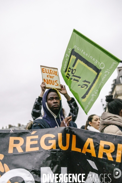 Conseil constitutionnel : Rassemblement d opposants à la loi immigration