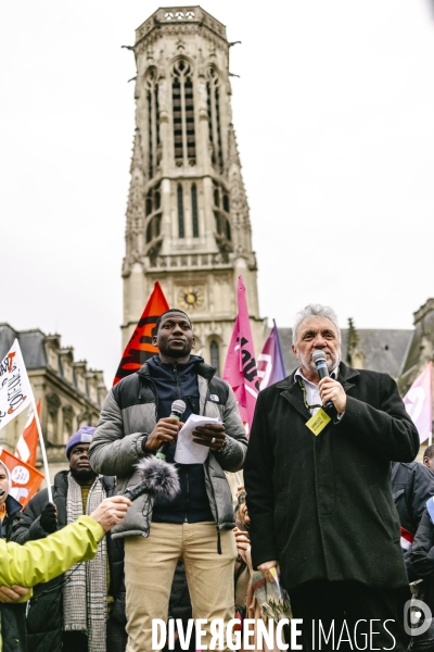 Conseil constitutionnel : Rassemblement d opposants à la loi immigration