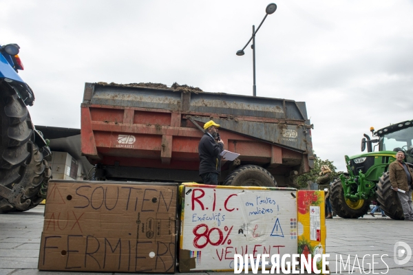 Rassemblement d agriculteurs à Tours