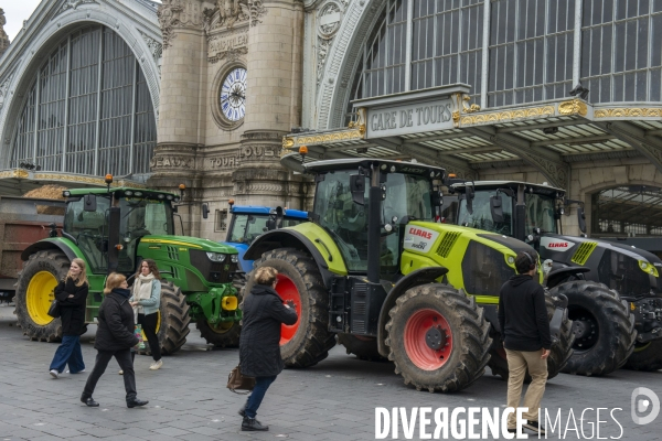 Rassemblement d agriculteurs à Tours