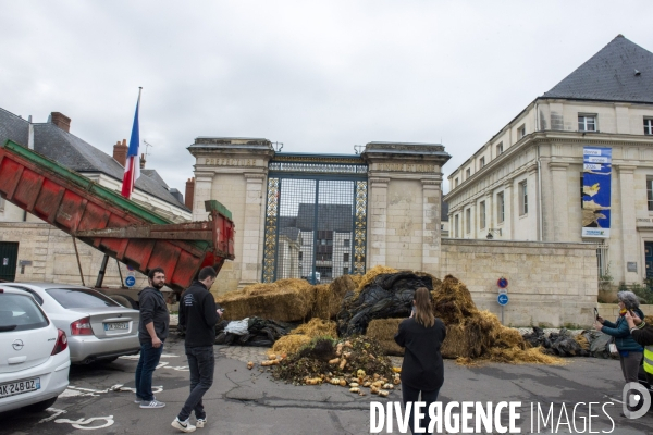 Rassemblement d agriculteurs à Tours