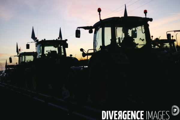 Blocage de l A1 à Senlis par les agriculteurs