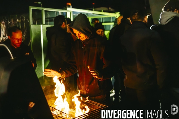 Blocage de l A1 à Senlis par les agriculteurs