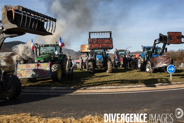 Barrage filtrant - agriculteurs - Puy-de-Dôme