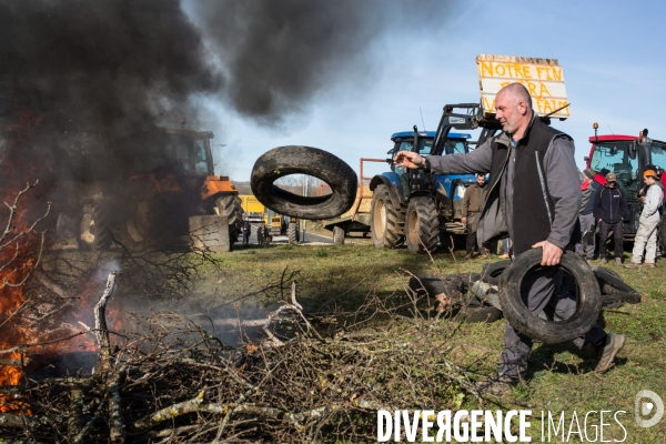 Barrage filtrant - agriculteurs - Puy-de-Dôme