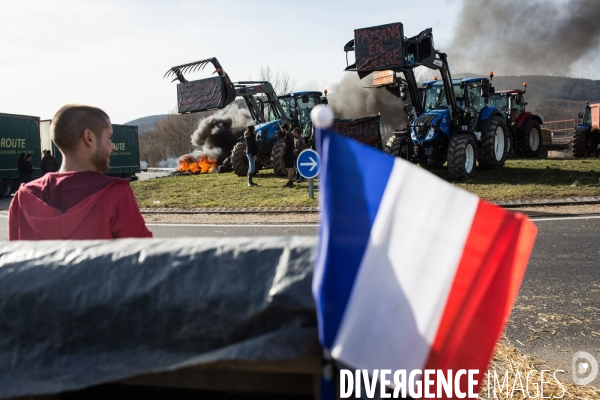 Barrage filtrant - agriculteurs - Puy-de-Dôme