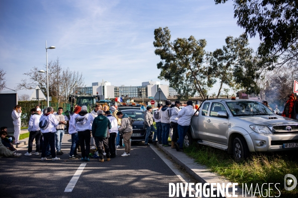 TOULOUSE : Blocage aeroport par les agriculteurs