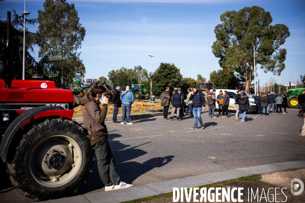 TOULOUSE : Blocage aeroport par les agriculteurs
