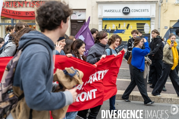 Manifestation enseignants et lycéens  1er Fevrier 2024