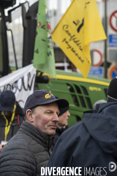 Manifestation des agriculteurs et agricultrices européen.ne.s devant le Parlement européen à Bruxelles.