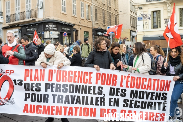 Manifestation enseignants et lycéens  1er Fevrier 2024