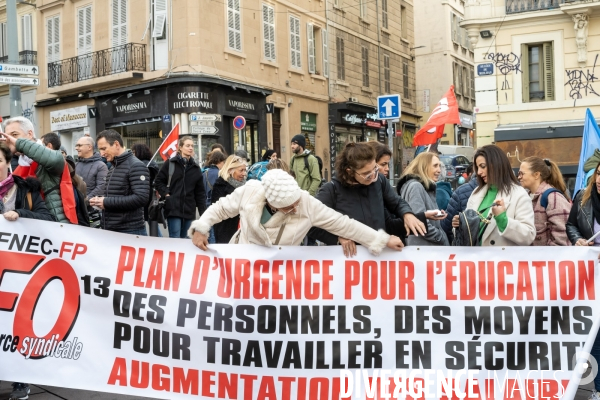 Manifestation enseignants et lycéens  1er Fevrier 2024