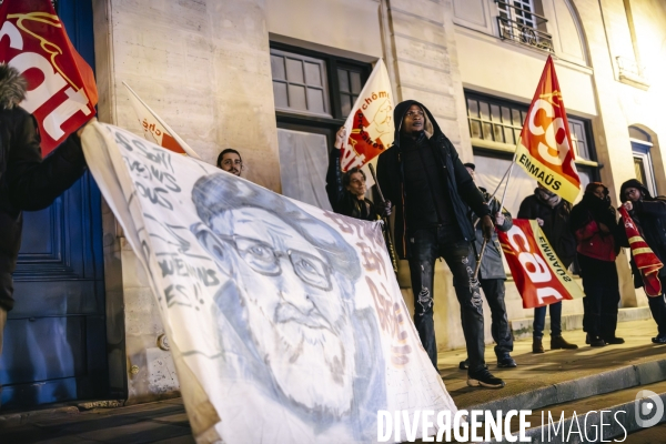 Contre manifestation de salaries sans papiers d Emmaus en greve