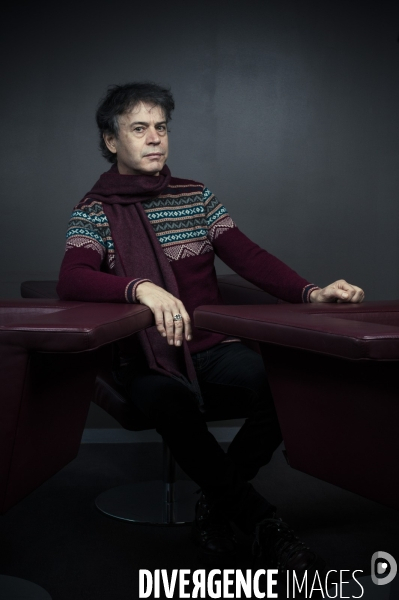 Portrait de denez prigent, chanteur en langue bretonne.
