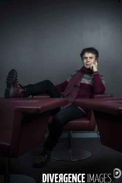 Portrait de denez prigent, chanteur en langue bretonne.