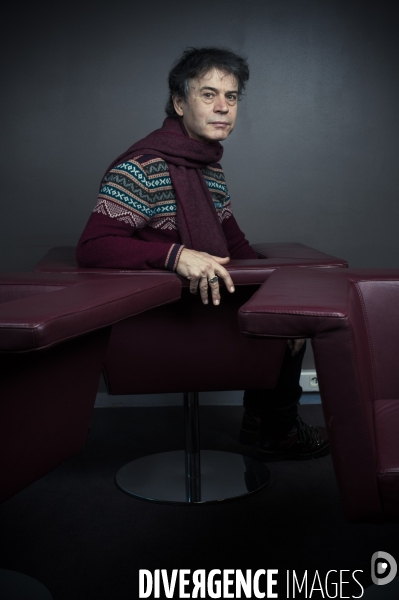 Portrait de denez prigent, chanteur en langue bretonne.