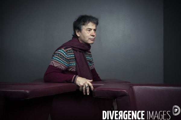 Portrait de denez prigent, chanteur en langue bretonne.