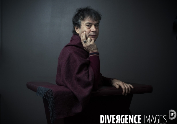 Portrait de denez prigent, chanteur en langue bretonne.