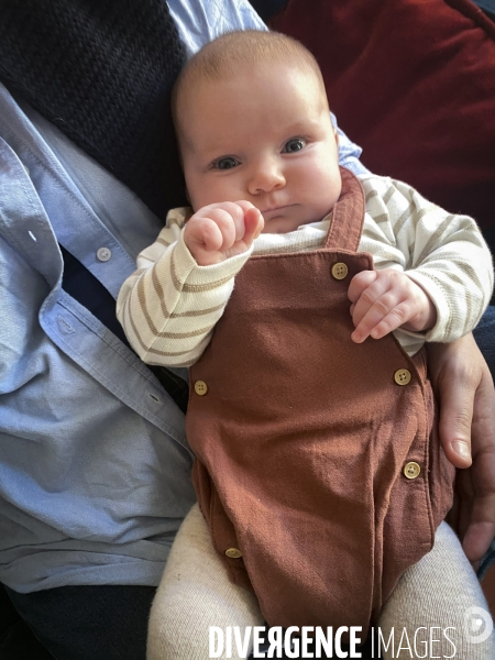 Le bébé Iris A. à 1mois et demi