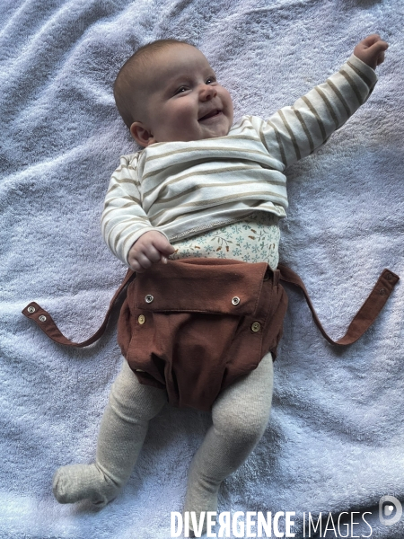 Le bébé Iris A. à 1mois et demi