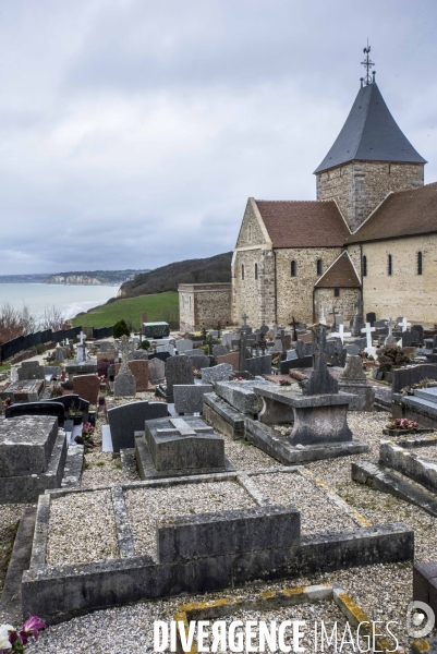 L glise et le cimetire de Saint-Valery