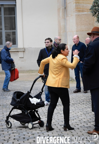 Passation de pouvoir entre amélie oudéa castéra et nicole belloubet