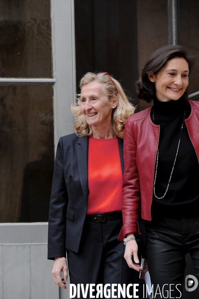 Passation de pouvoir entre amélie oudéa castéra et nicole belloubet