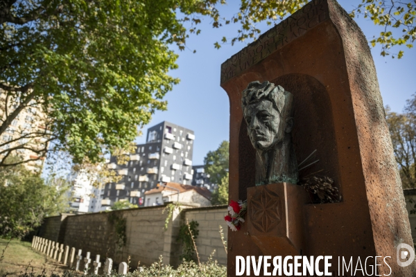 Buste Missak Manouchian cimetiere parisien