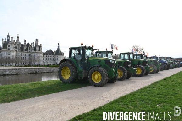 Manifestation des agriculteurs au château de Chambord