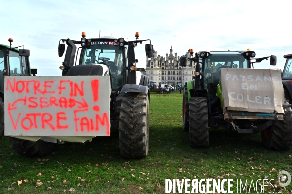 Manifestation des agriculteurs au château de Chambord