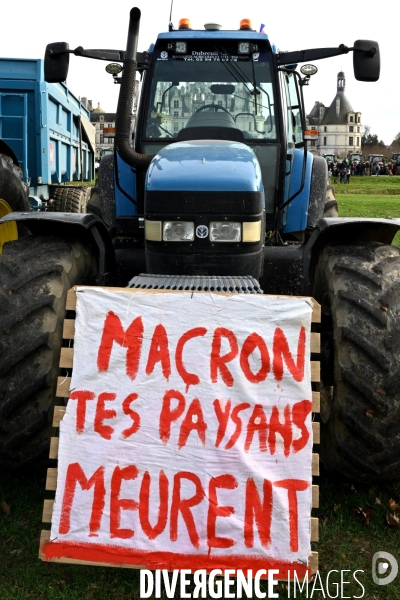 Manifestation des agriculteurs au château de Chambord