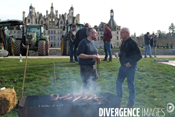 Manifestation des agriculteurs au château de Chambord