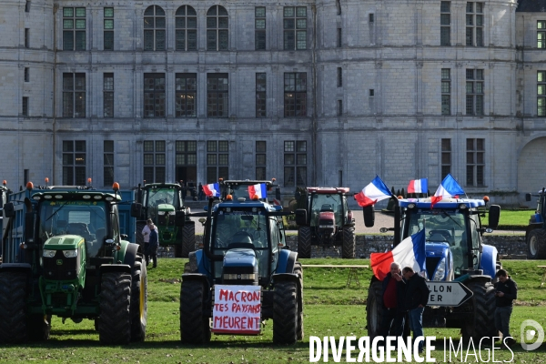 Manifestation des agriculteurs au château de Chambord