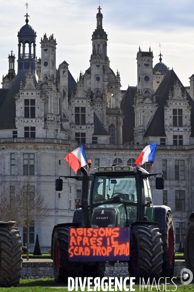 Manifestation des agriculteurs au château de Chambord